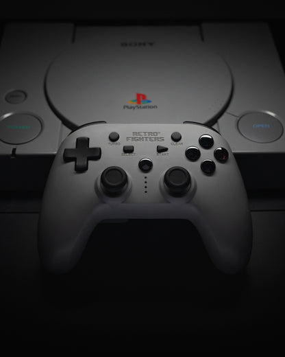 RETRO FIGHTERS Defender ワイヤレスコントローラー  PS1/PS2/PS3対応、圧力認識型ボタン、バイブレーション機能、ターボ機能搭載、USB Type-C充電ケーブル付属