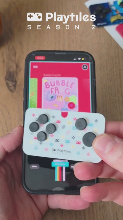 Playtiles プレイタイルズ シーズン2パック 限定版カラー｜iOS/Android スマホ用 貼り付け式コントローラー 物理ボタン搭載 電子部品不要 ゲーム続々配信24タイトルに対応【フランス製】